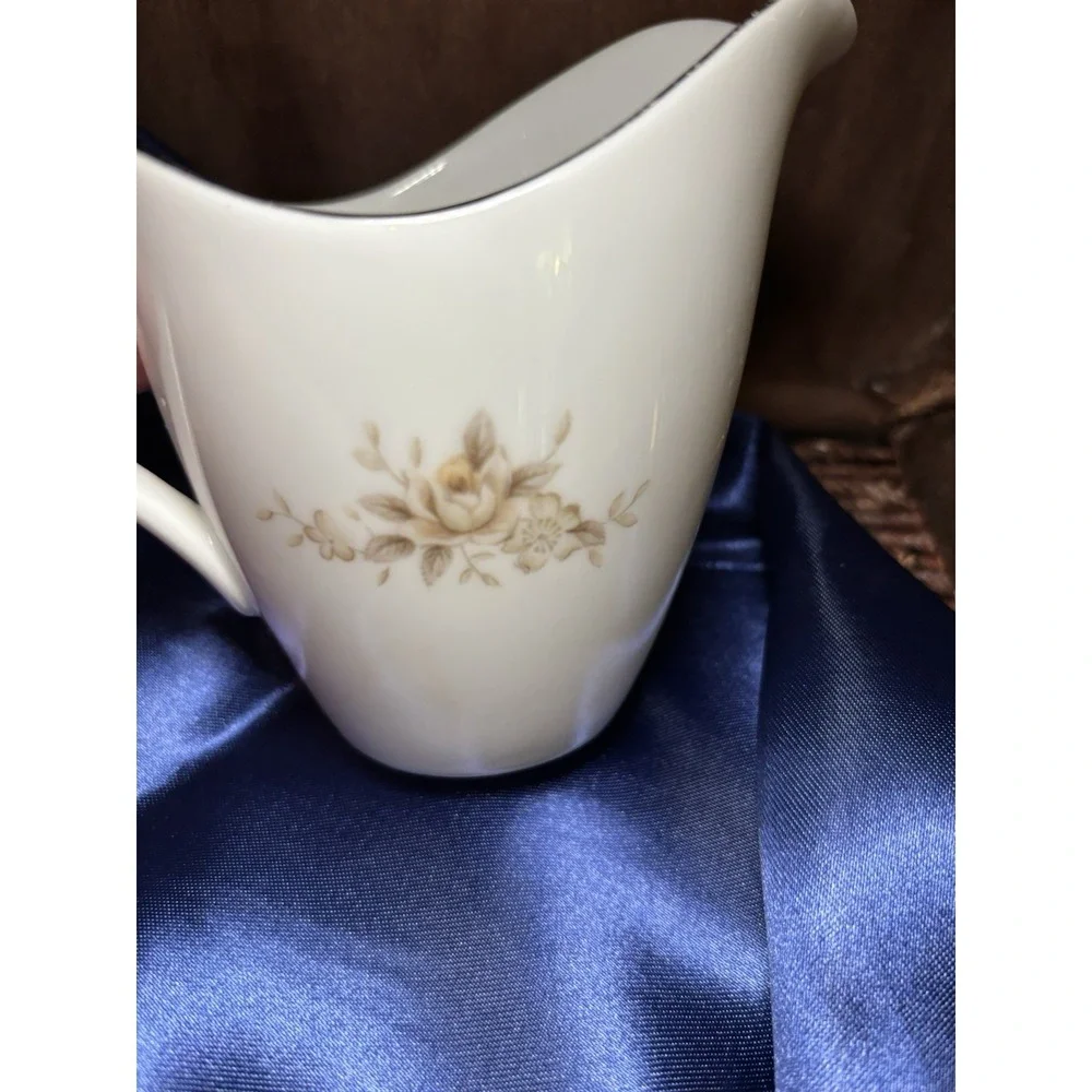 VTG Mikasa Fine China Royal Rose Creamer Japan #485 [Y]